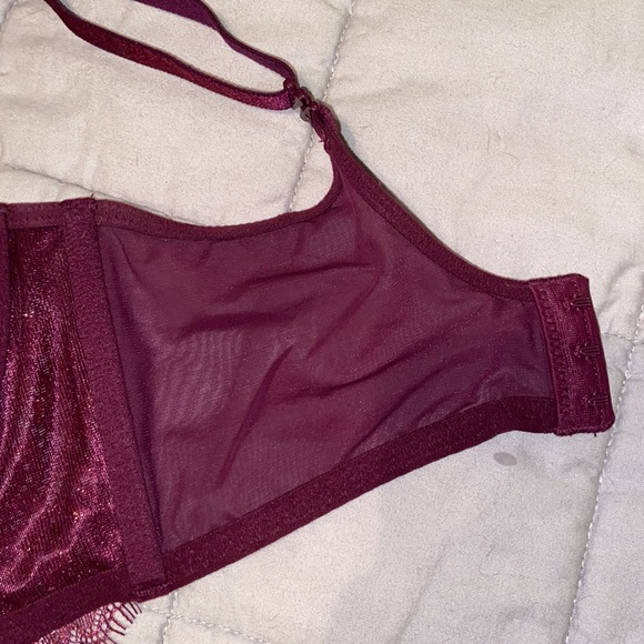 Victoria’s Secret Unlined push up bra - Picture 6 of 6